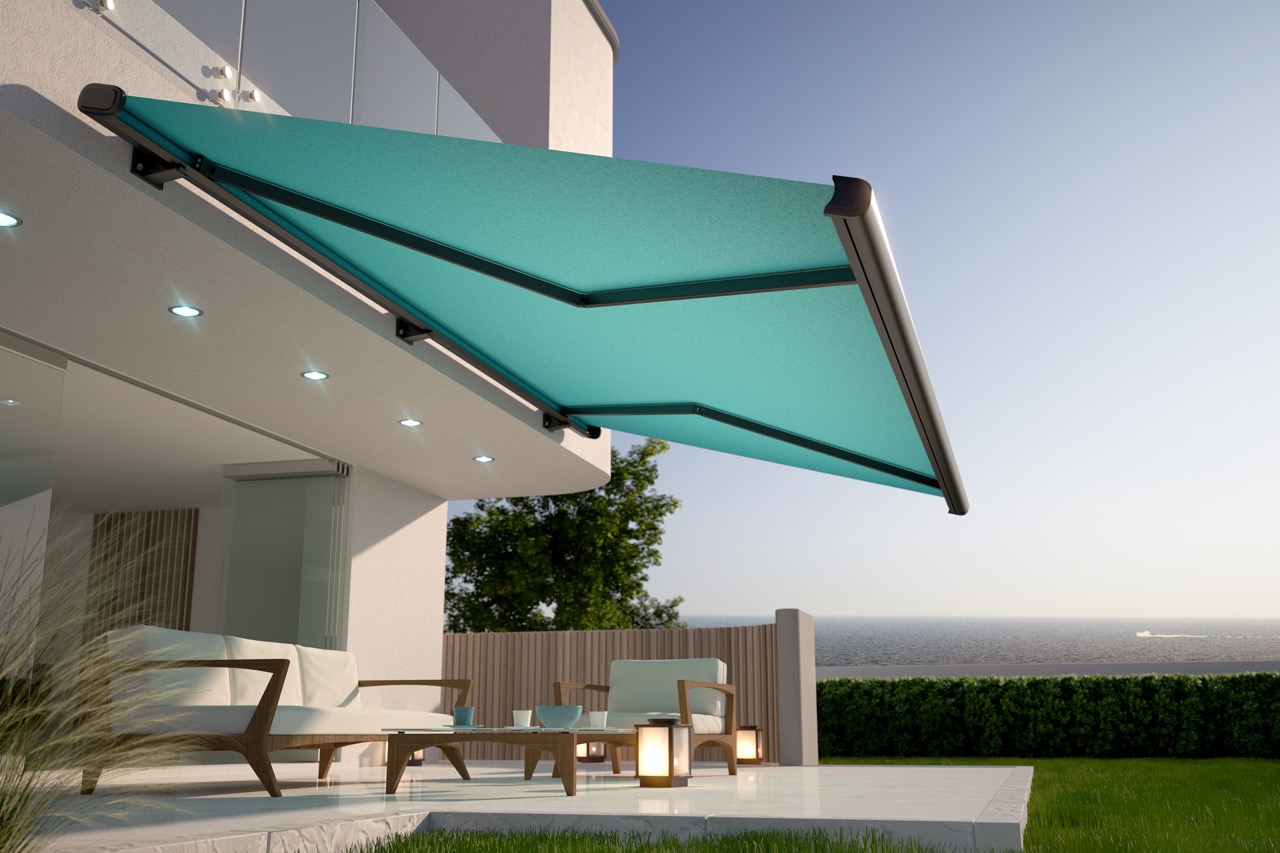 RolhBox cassette awning, closed